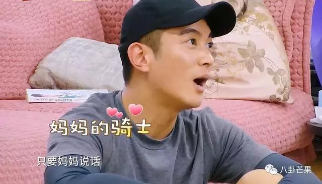 做梦笑出声是什么预兆(做梦笑出声来还醒了周公解梦)