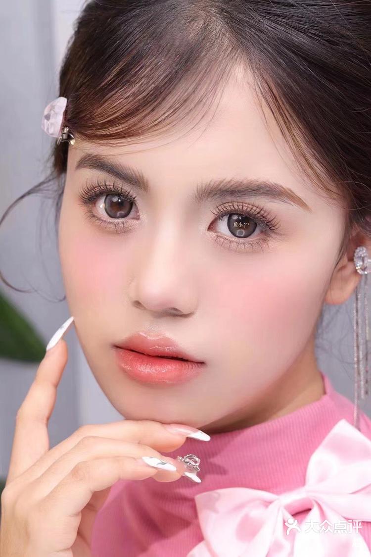彩妆造型(彩妆造型师张璐璐) 彩妆造型(彩妆造型师张璐璐)