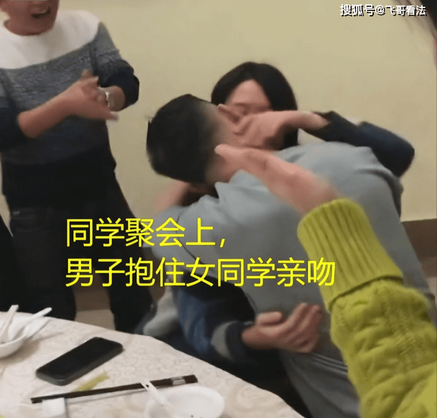 女生帮男生口(女孩子愿意帮男孩子口) 女生帮男生口(女孩子愿意帮男孩子口)
