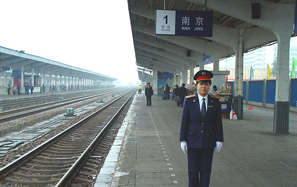 d2326(D2326高铁途经站点)