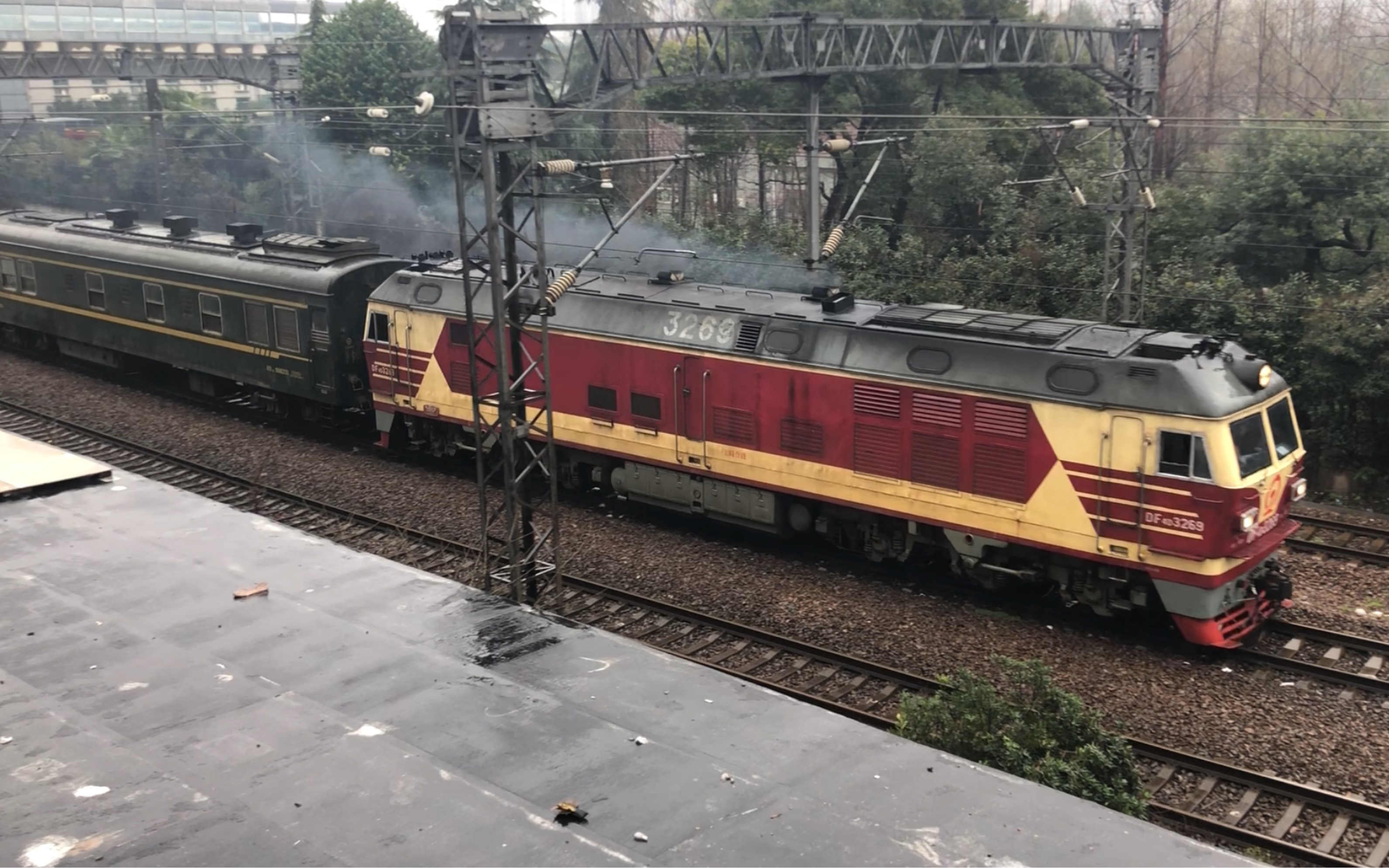 k891次列车时刻表查询(k9881列车时刻表经过站)