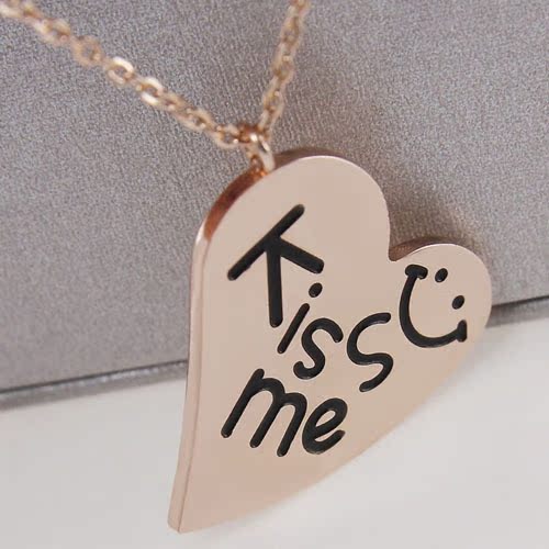 kissme什么意思啊(kiss me是啥意思?)