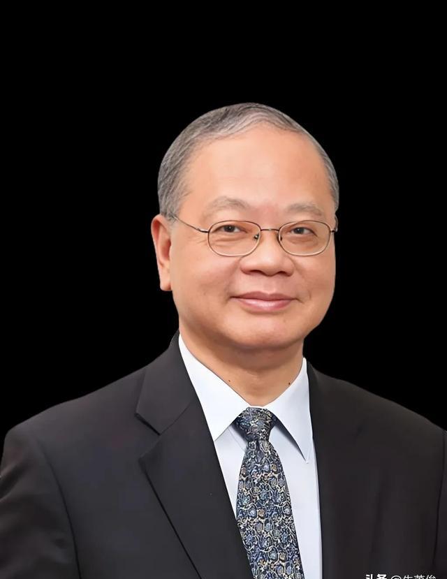 名人辈出的意思(名人辈出的意思解释)