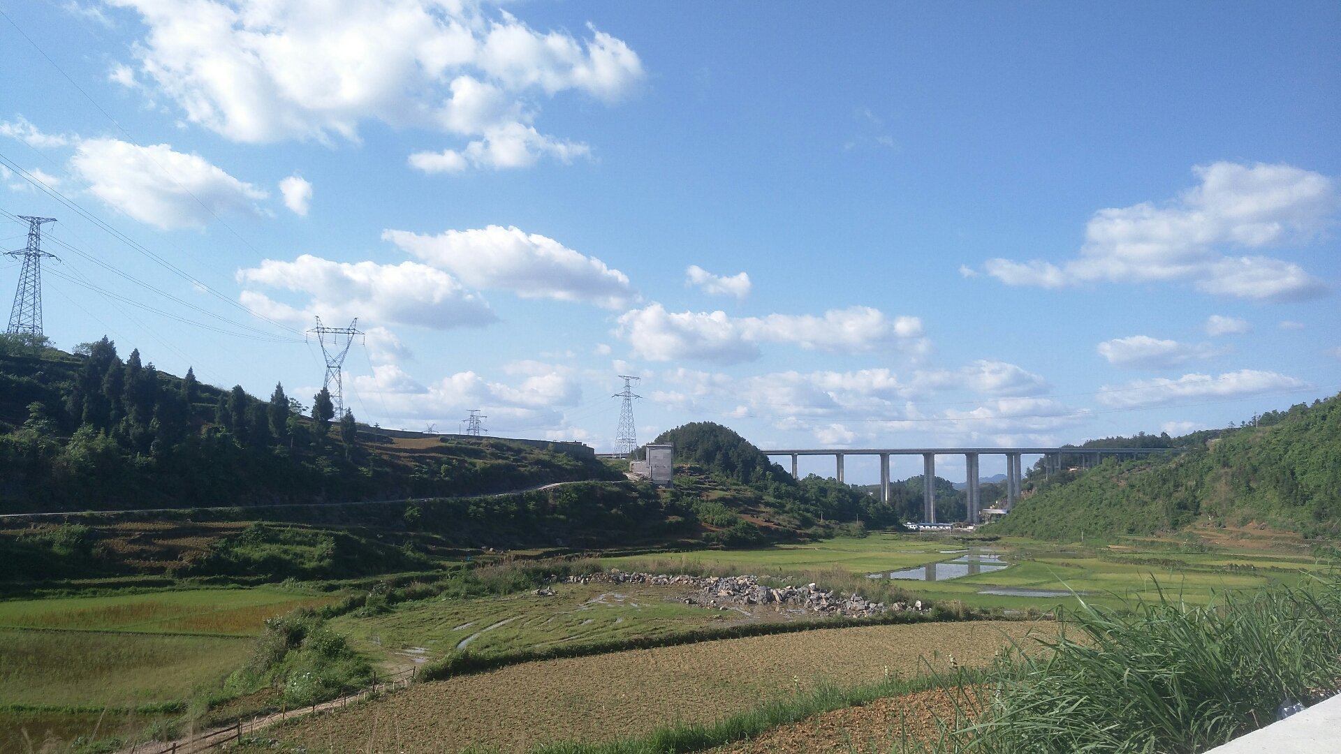 松桃县天气预报(松桃县天气预报松桃甘龙公路建没情况如何)