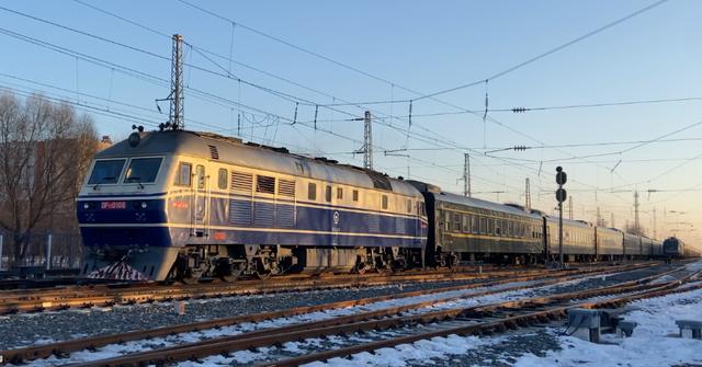 k87次列车时刻表查询(k87次列车途经站点及时间)