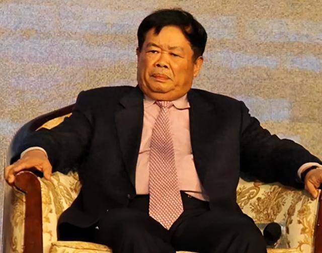 曹德旺八字(曹德旺的面相分析)