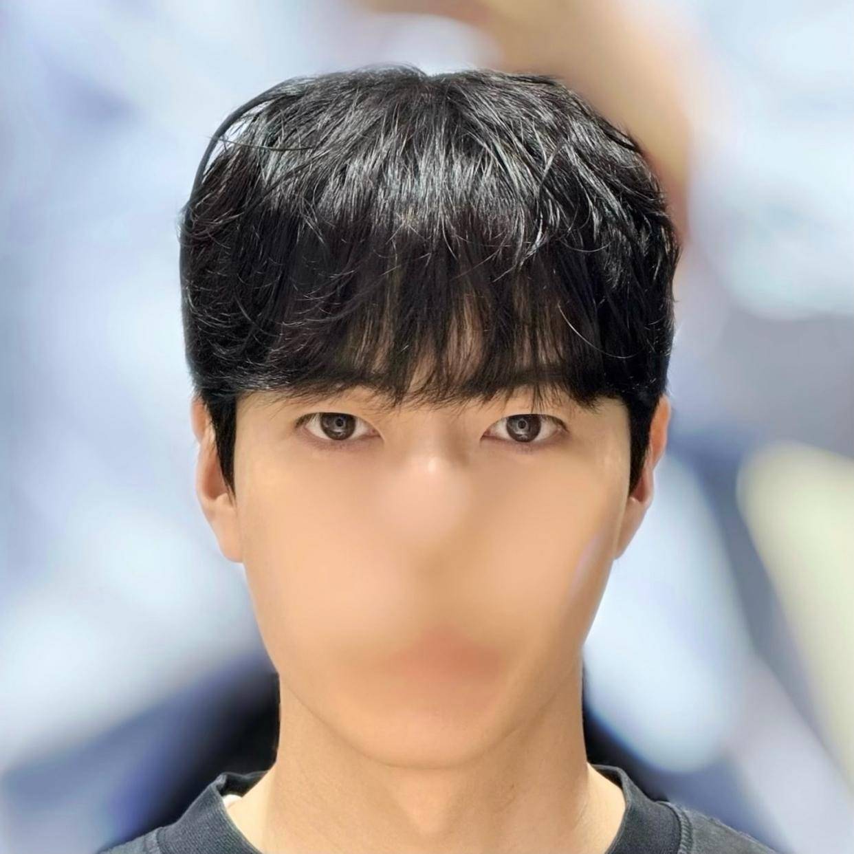 短发男生(夏天短发男生) 短发男生(夏天短发男生)