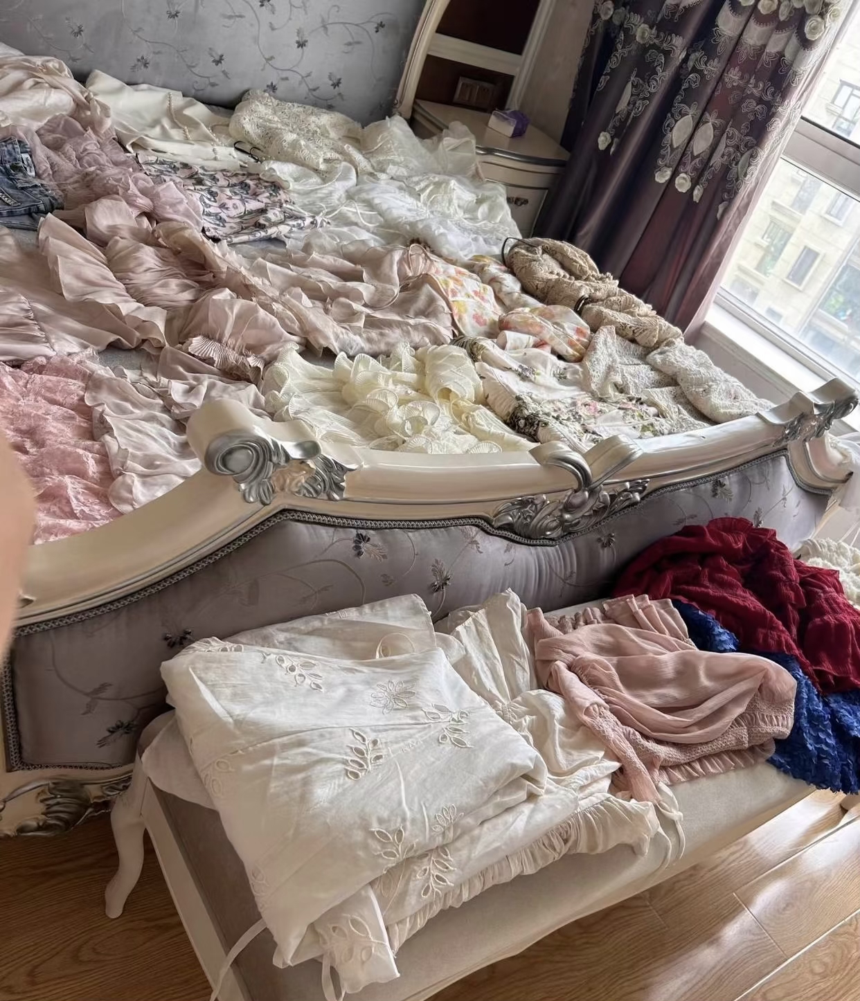 关于没穿衣服的照片的信息 关于没穿衣服的照片的信息