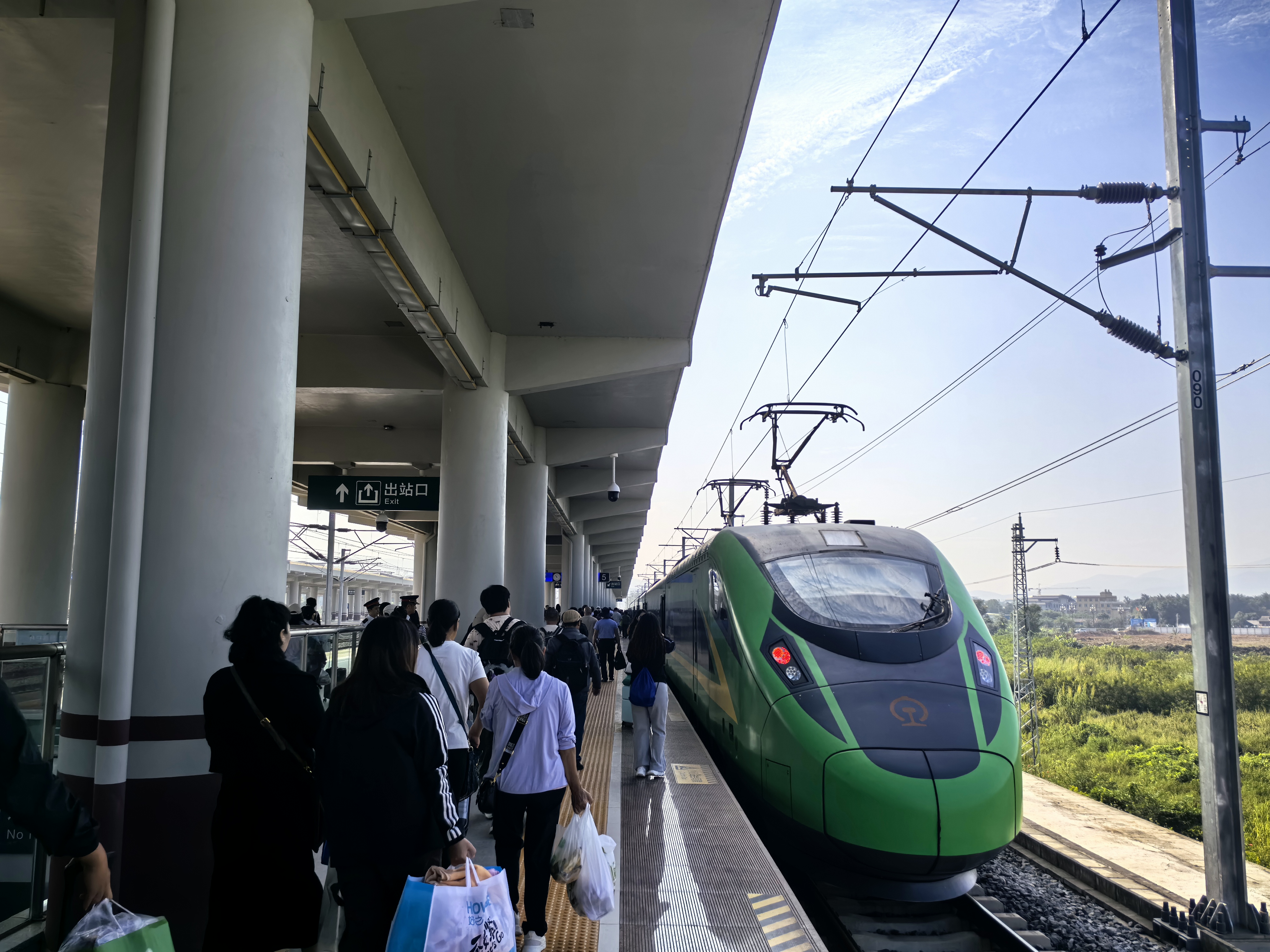 d2244次列车时刻表(d2244次列车时刻表到站)