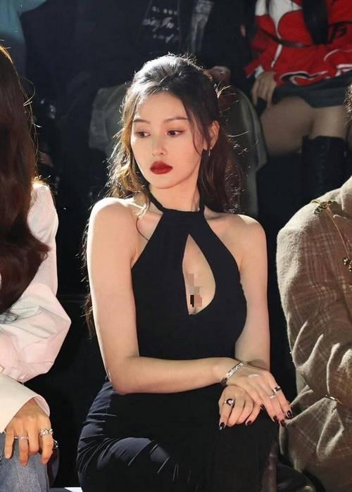 女明星露胸(女明星露背礼服)