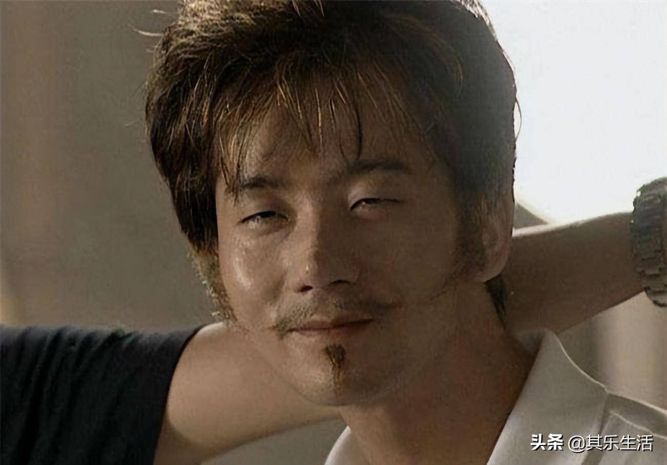 从魔幻手机开始签到(从魔幻手机开始的穿越免费) 从魔幻手机开始签到(从魔幻手机开始的穿越免费)