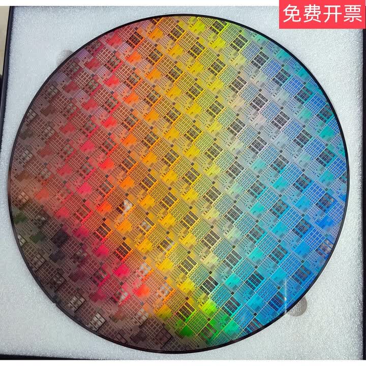 晶圆和芯片的关系(晶圆和芯片的关系_一个芯片有多少晶圆)