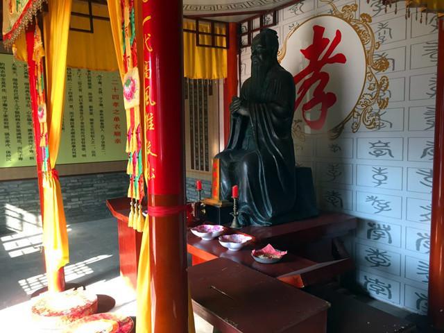 衣冠冢是什么意思(衣冠冢是什么意思啊 坟墓)