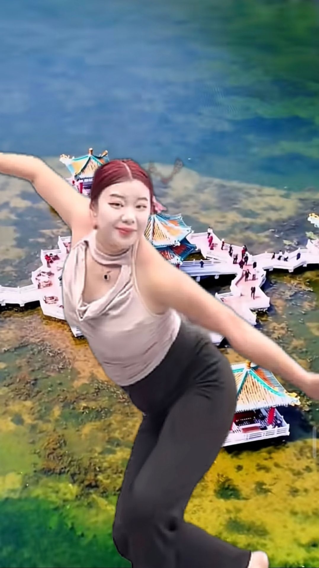 跃千愁的美女如云之国际闲人的简单介绍