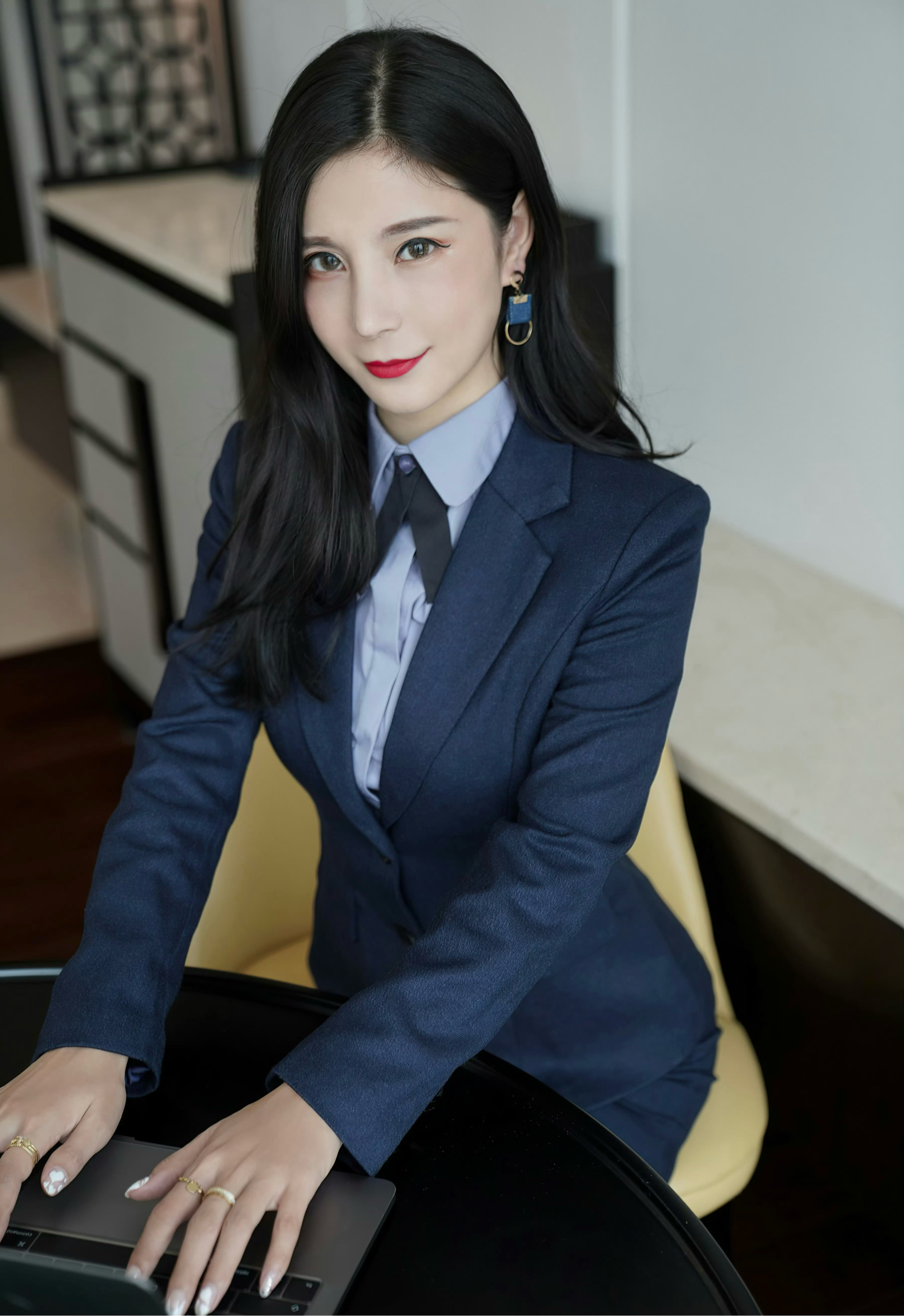 女总裁的至尊高手(女总裁的至尊高手精校版)