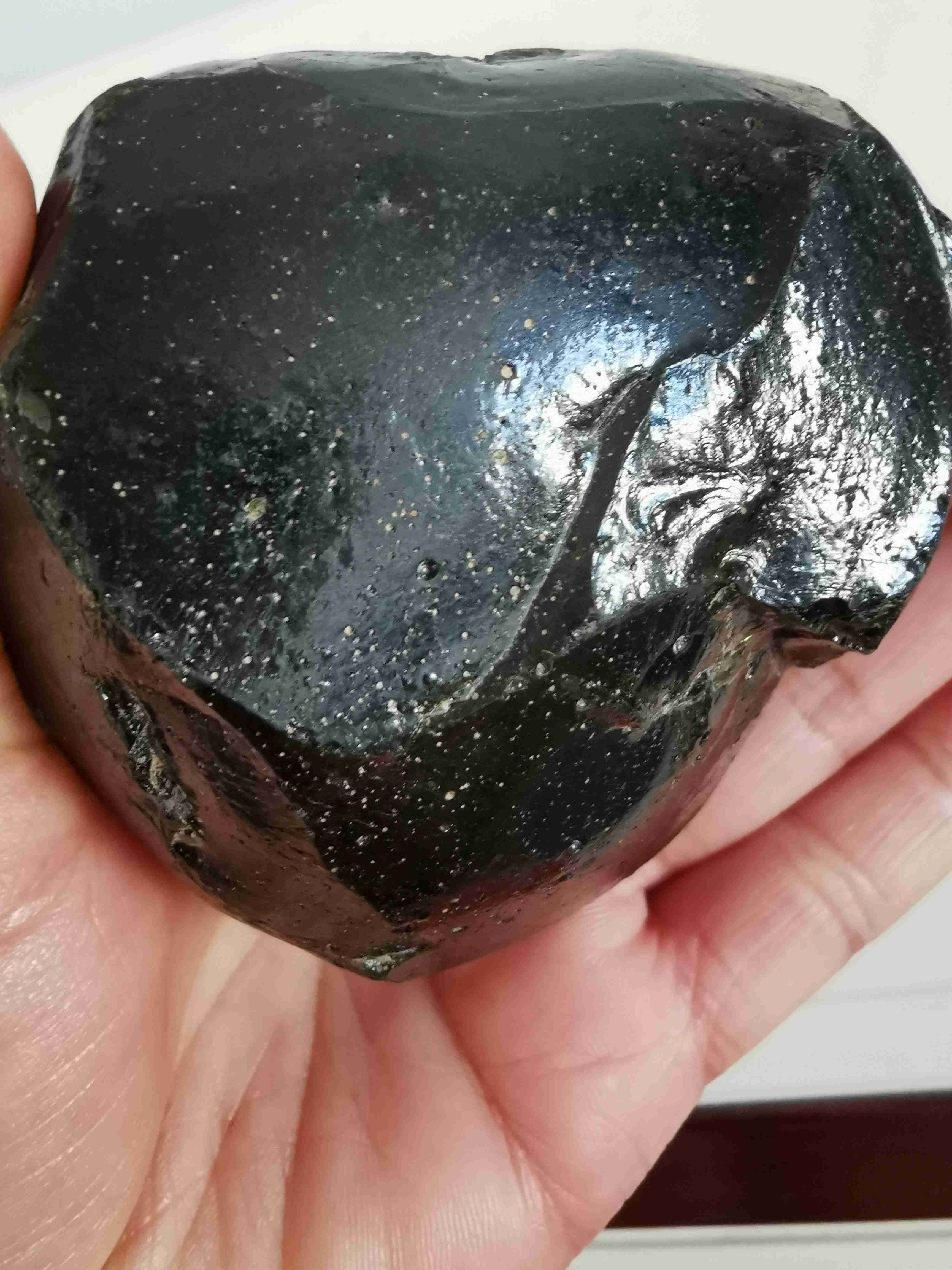 90万一克玻璃陨石(玻璃陨石价格 钱一克) 90万一克玻璃陨石(玻璃陨石价格 钱一克)