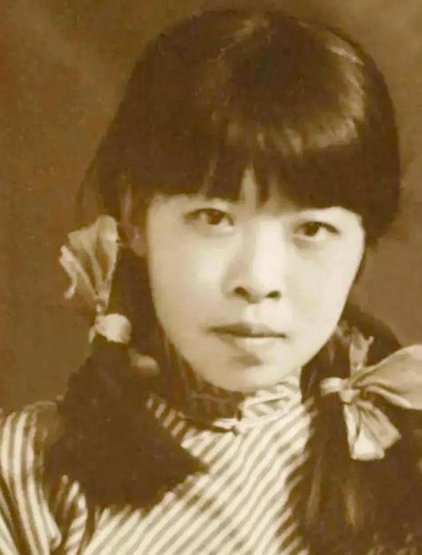 女作家排行榜(中国近代女作家排行榜) 女作家排行榜(中国近代女作家排行榜)