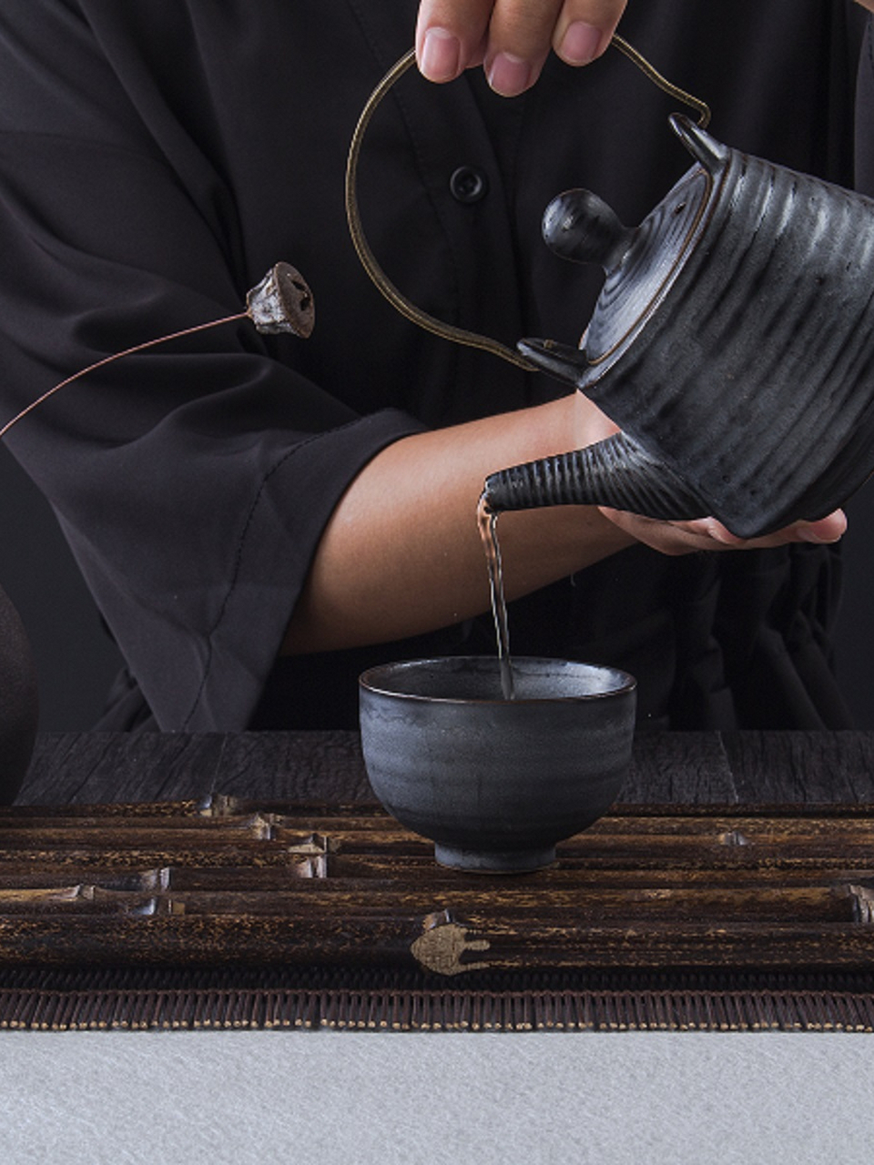 端茶送客(端茶送客的典故) 端茶送客(端茶送客的典故)