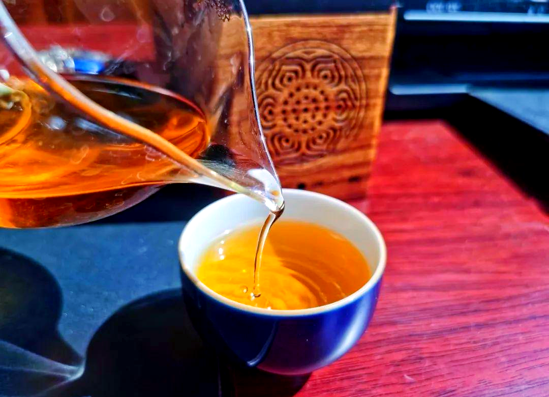 端茶送客(端茶送客的典故) 端茶送客(端茶送客的典故)