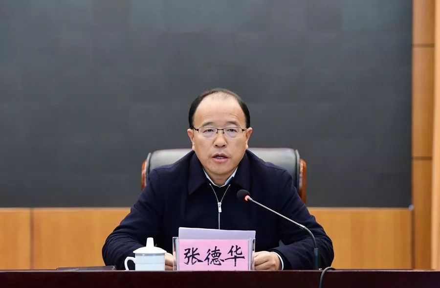 关于秦光荣简历的信息 关于秦光荣简历的信息