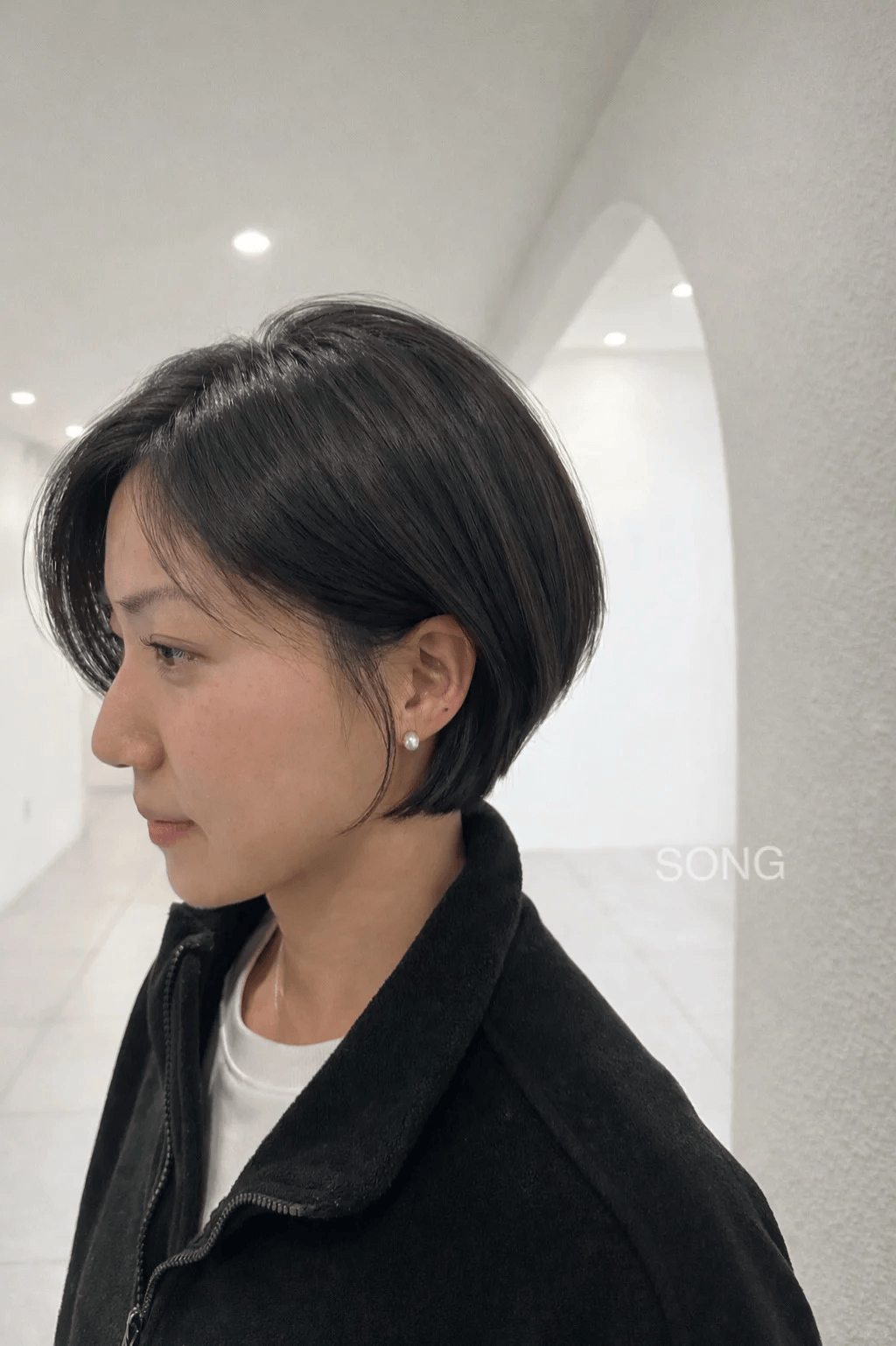 13岁女中学生发型露耳短发(13岁女中学生发型短发露耳朵)